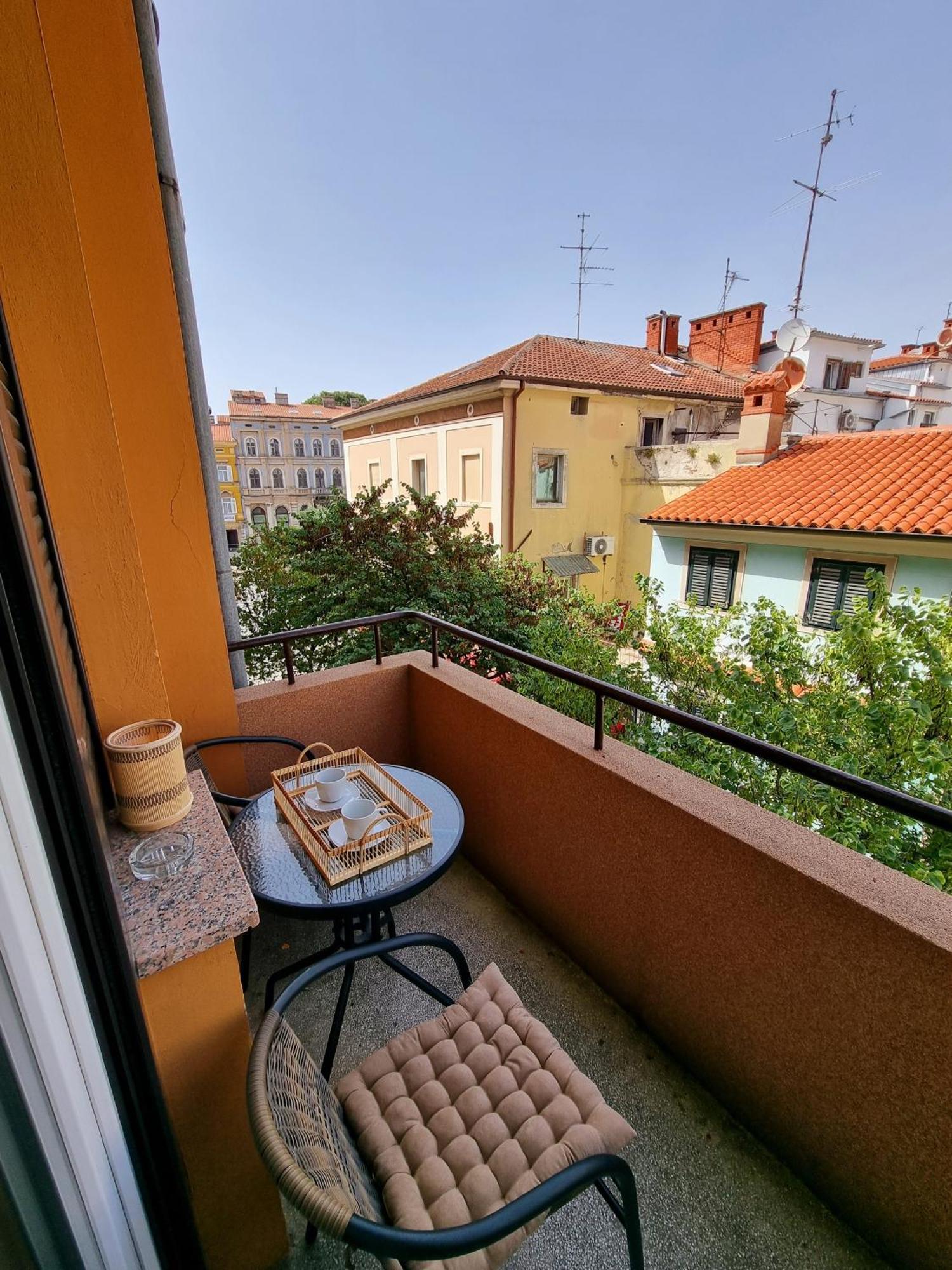 Stivi Luxury Apartments Pula Luaran gambar